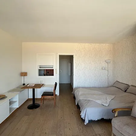 Einstein Apartment